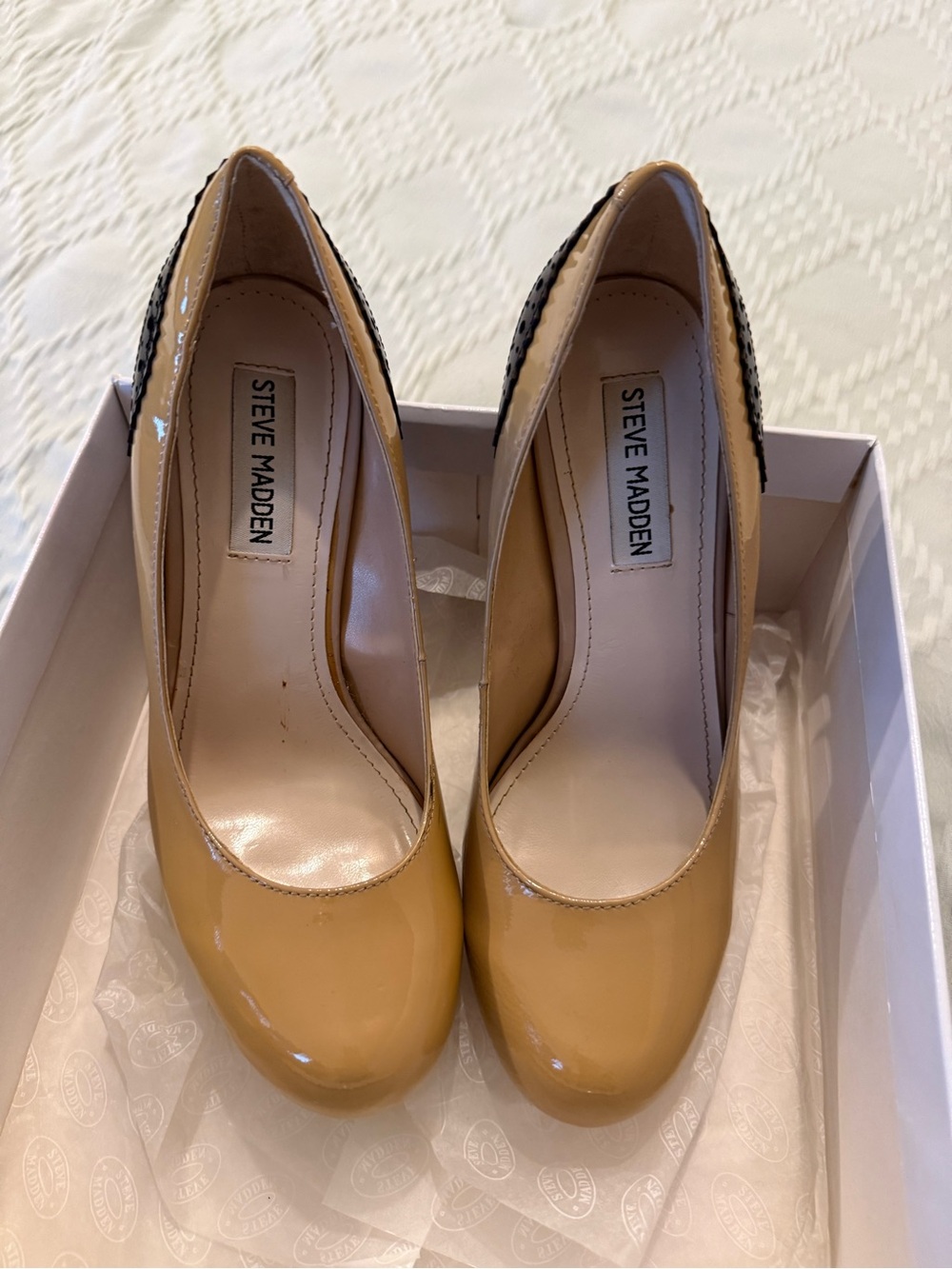 Steve Madden Beige Patent Round-Toe Pumps with Black Heel Trim